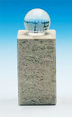 Kristall-Golfball - zum Schlieen ins Bild klicken